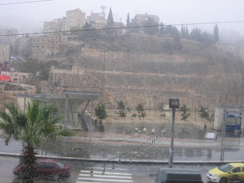 Roman Theater Hotel Amman Exterior photo